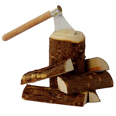 Holzklotz mit Axt